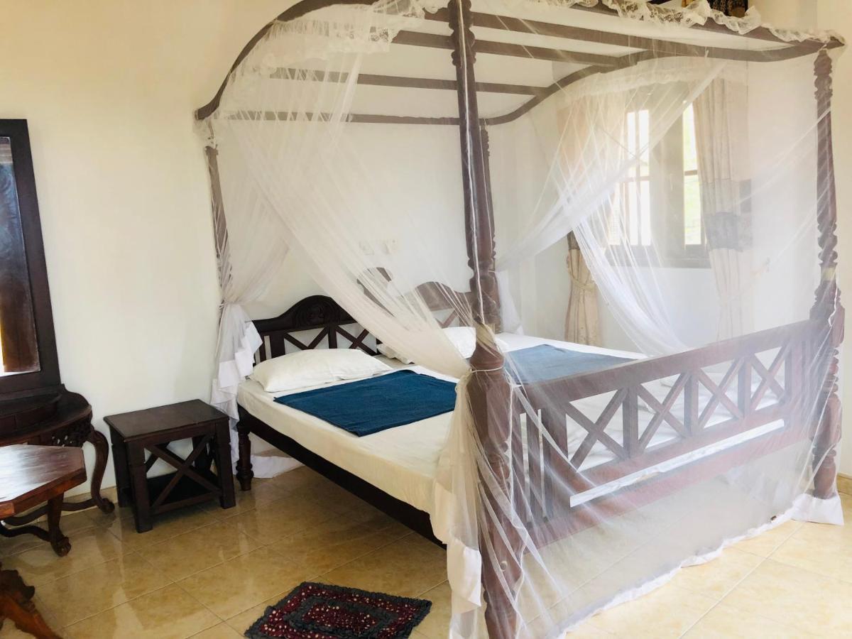 Blue Sea View Bed & Breakfast Unawatuna Exterior photo